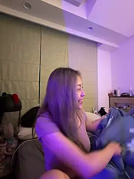 tw feibaby online show from April 2026 01:27:01 PM