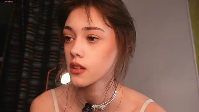 ttragedienne online show from October 2025 01:45:01 PM