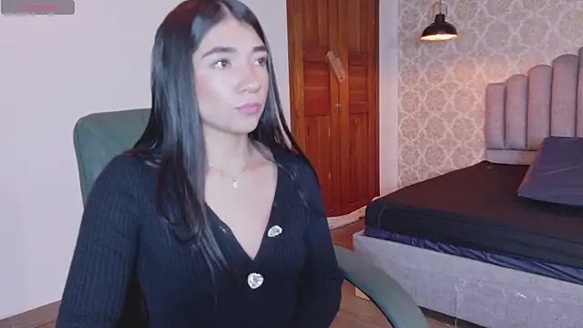 Aurora jones11 online show from October 2025 04:13:01 AM