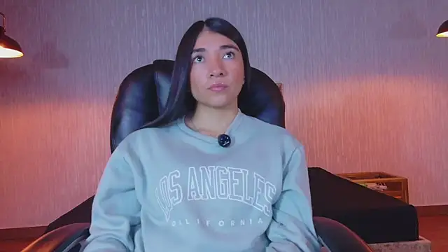 Aurora jones11 online show from November 2025 03:39:02 AM