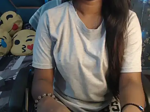 Snapshot of hot_riaa25 chatting on October 2025 05:46:02 PM hot riaa25 online show from October 2025 05:46:02 PM