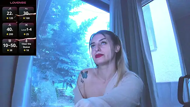 Ella Vee online show from September 2025 04:56:01 AM