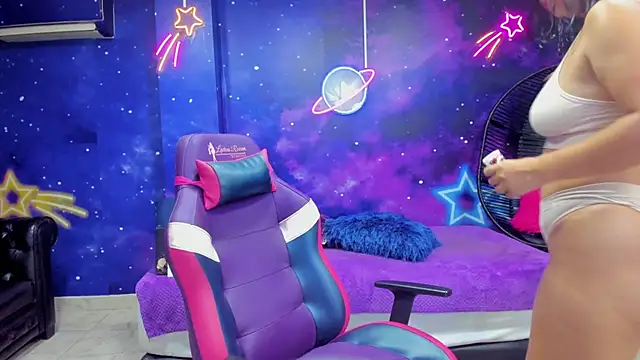 Thalia Cortea online show from November 2025 01:27:01 AM