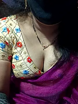 luci-queen online show from December 2025 02:41:02 AM