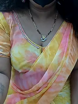 luci-queen online show from June 2026 05:17:02 PM