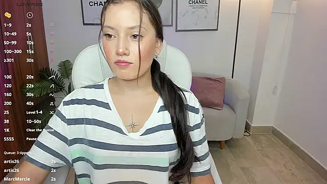 nylaa rose online show from October 2025 06:50:02 PM