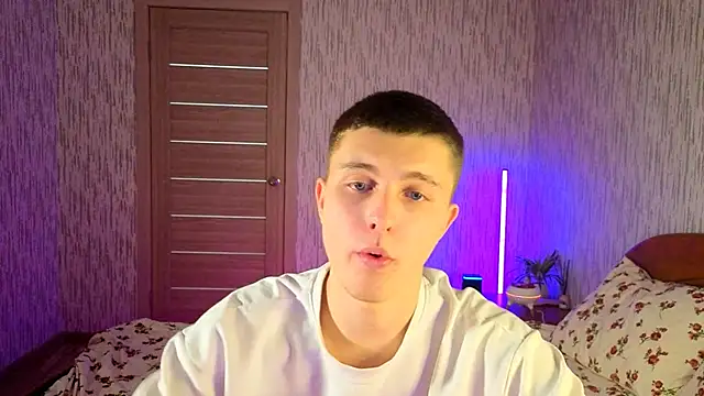 Snapshot of Denisx444 chatting on October 2025 11:11:01 AM Denisx444 online show from October 2025 11:11:01 AM