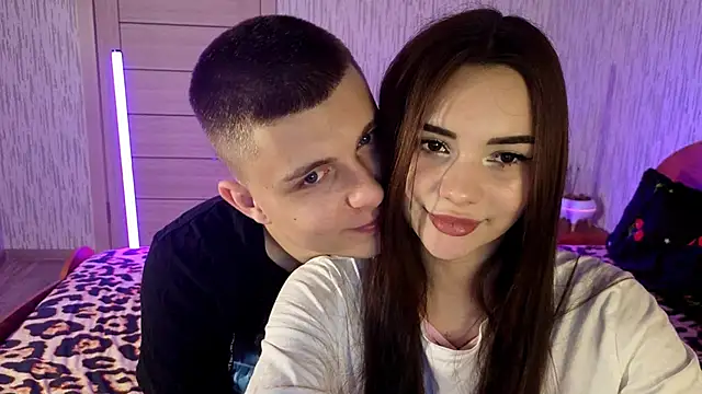 Snapshot of Denisx444 chatting on November 2025 02:45:02 AM Denisx444 online show from November 2025 02:45:02 AM