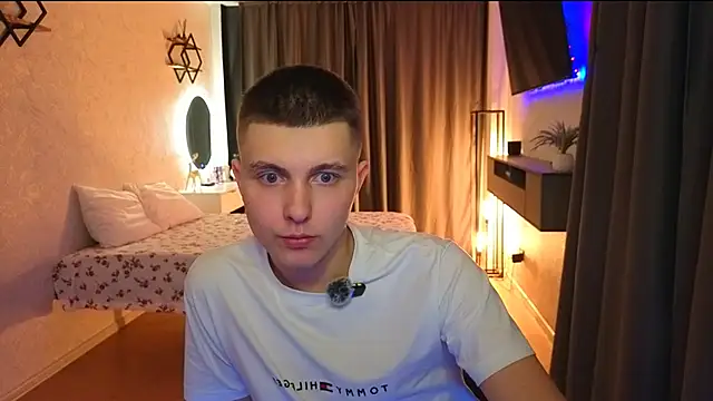 Denisx444 online show from February 2026 05:20:01 PM