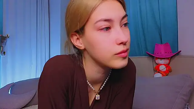 AngelicRice online show from November 2025 11:10:02 AM