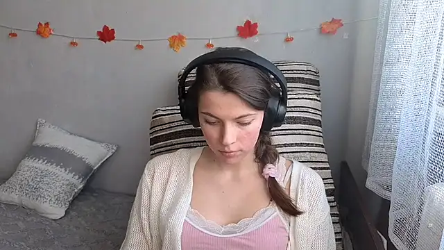 CutieAnny online show from October 2025 05:42:02 AM