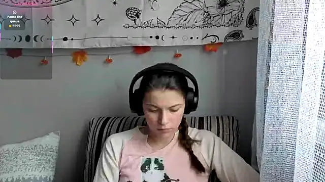 CutieAnny online show from November 2025 06:27:01 AM