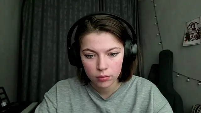 CutieAnny online show from February 2026 06:06:01 AM