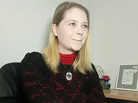 LydiaYoung online show from September 2025 02:17:01 PM