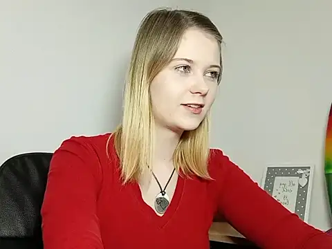 LydiaYoung online show from September 2025 06:09:01 PM