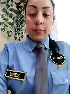 CRISTAL  11 online show from October 2025 02:04:02 PM