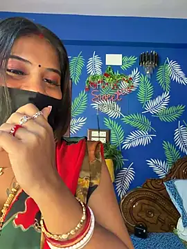 Snapshot of V-Hot-Sweti chatting on June 2026 05:01:02 PM V-Hot-Sweti online show from June 2026 05:01:02 PM