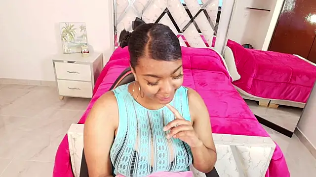 Amiranast online show from September 2025 11:44:02 AM