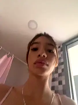 Sophia Queen03 online show from September 2025 10:21:02 PM