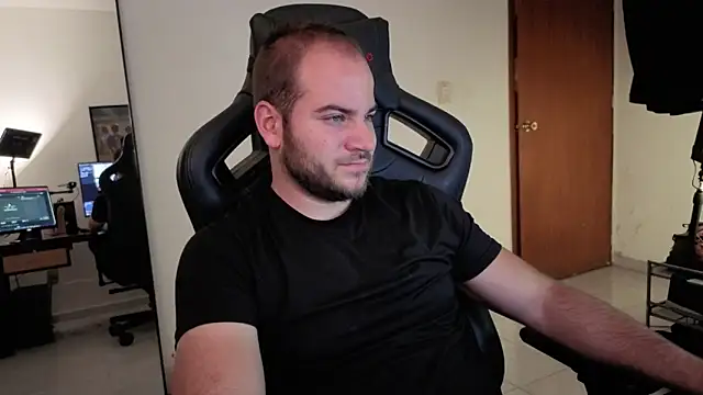 Paul00474 online show from December 2025 12:59:02 AM