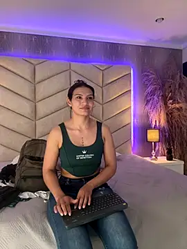 Snapshot of samiradoll chatting on September 2025 02:44:01 PM samiradoll online show from September 2025 02:44:01 PM