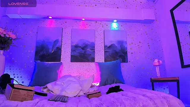 ArianaSantana online show from September 2025 12:51:01 PM