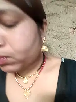 Snapshot of Rashili_jaan chatting on April 2026 02:03:02 AM Rashili jaan online show from April 2026 02:03:02 AM