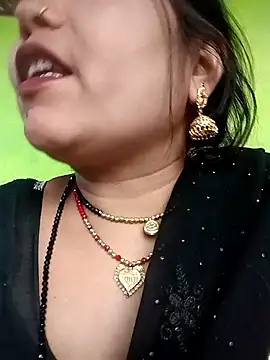 Snapshot of Rashili_jaan chatting on May 2026 12:32:01 PM Rashili jaan online show from May 2026 12:32:01 PM