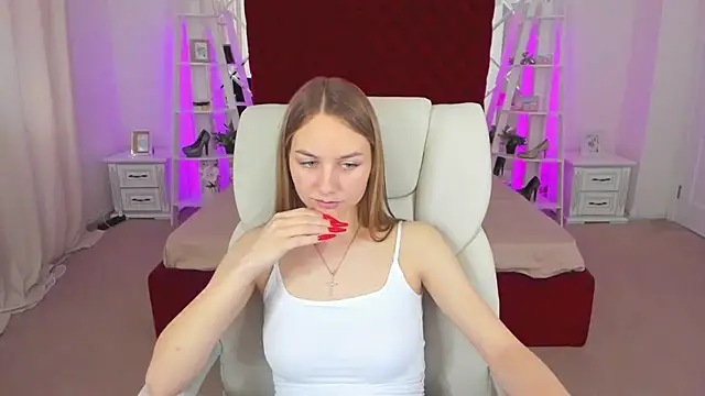 MilaAddams online show from June 2026 02:33:01 PM