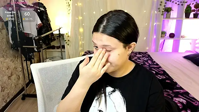 Nicole Parshikova online show from November 2025 10:26:01 AM