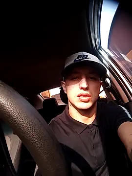 Snapshot of DebutingPathway chatting on September 2025 12:48:01 PM DebutingPathway online show from September 2025 12:48:01 PM