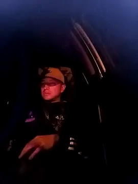 Snapshot of DebutingPathway chatting on October 2025 07:22:01 AM DebutingPathway online show from October 2025 07:22:01 AM