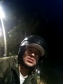 Snapshot of DebutingPathway chatting on February 2026 09:25:02 AM DebutingPathway online show from February 2026 09:25:02 AM