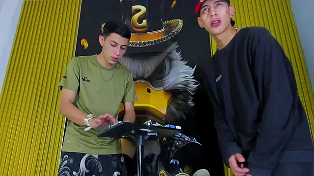 Dante Brown1  online show from October 2025 08:51:02 PM