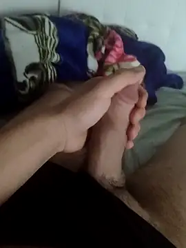 Yazaza1999 online show from October 2025 06:45:01 AM