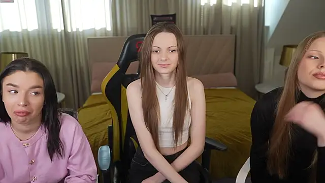 Snapshot of _Dasha_054 chatting on February 2026 11:37:02 AM Dasha 054 online show from February 2026 11:37:02 AM