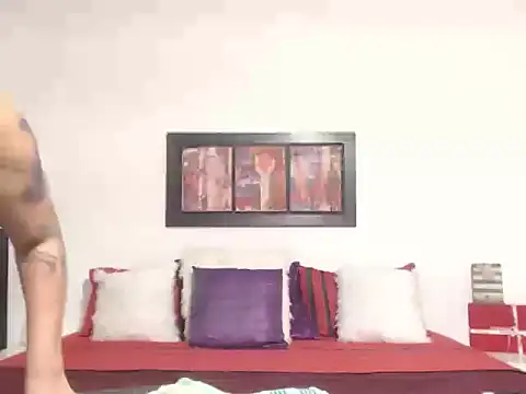 OSHYRIS online show from September 2025 05:47:02 PM