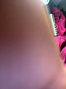 aninha21 online show from November 2025 10:58:02 AM