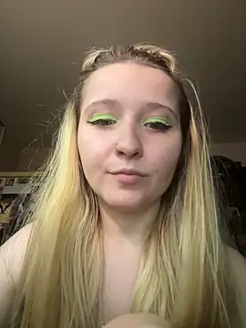 Milana Key online show from October 2025 10:15:01 AM