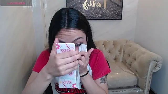 Tifany v online show from November 2025 01:04:01 PM