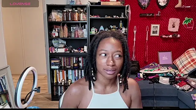 MarleyAquafina online show from October 2025 12:35:01 PM