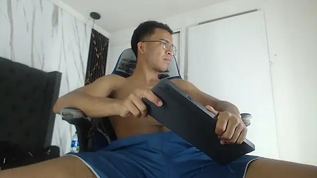 aston xvera online show from November 2025 03:51:02 AM