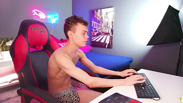 Snapshot of Brad_Myles chatting on October 2025 02:45:02 PM Brad Myles online show from October 2025 02:45:02 PM