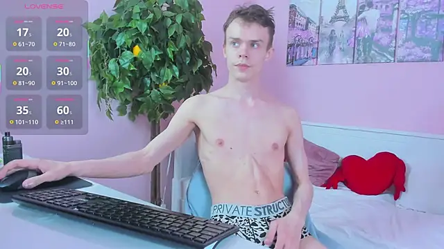 Snapshot of Brad_Myles chatting on October 2025 12:39:01 PM Brad Myles online show from October 2025 12:39:01 PM