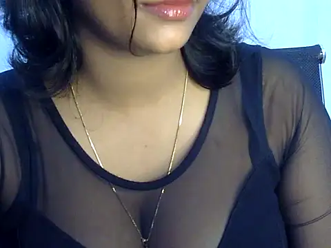 Hott Noor online show from October 2025 07:43:01 AM