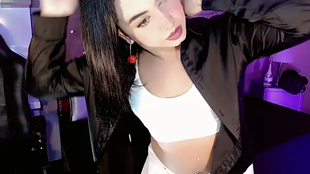 Valeria Swett  online show from September 2025 07:30:01 PM