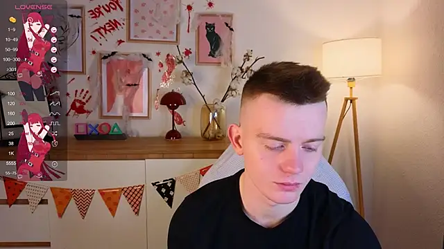 Snapshot of happy_de1mos chatting on November 2025 09:05:02 PM happy de1mos online show from November 2025 09:05:02 PM