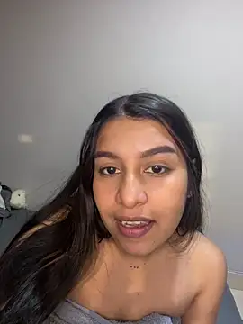  Chloe Smith online show from September 2025 05:09:01 AM