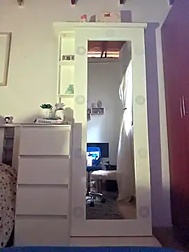 Alicia vellami online show from November 2025 03:01:02 PM