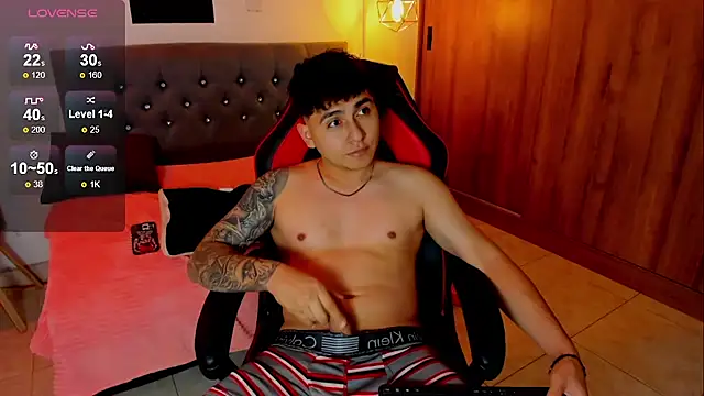 Nicolas James Sc online show from December 2025 01:42:01 PM